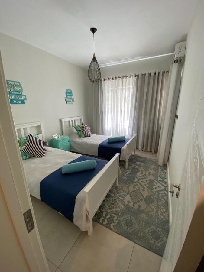 Beachcove Apartment 2 Pereybere Beach Exterior foto